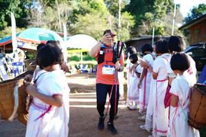 BIB: 3077
                            <button type="button" onclick="openModal(19044480)" class="btn btn-primary btn-sm float-right btn-popup" data-toggle="modal" data-target=".modal-high-quality">
                        <i class="fas fa-shopping-cart"></i> Add to Cart
                    </button>
                                            <button type="button" onclick="isThisMe(19044480, true)" class="btn btn-success btn-sm float-right btn-popup btn-isme hidden" data-toggle="tooltip" data-placement="bottom" title="นี่คือรูปของคุณใช่ไหม คลิกที่นี่เพื่อเอาเข้าอัลบั้ม">
                        <i class="fas fa-plus"></i> Add to album
                    </button>
                    <button type="button" onclick="isThisMe(19044480, false)" class="btn btn-warning btn-sm float-right btn-popup btn-isnotme hidden">
                        <i class="fas fa-ban"></i> Remove from album
                    </button>